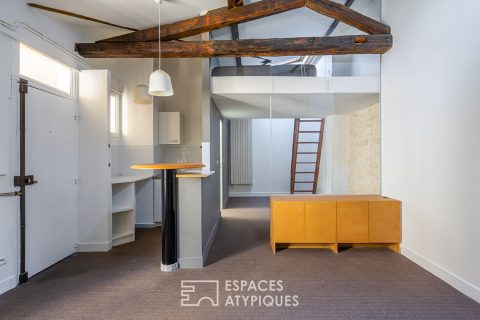 Attic studio near Charonne