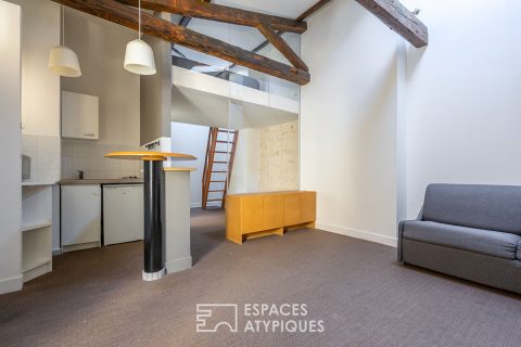 Attic studio near Charonne