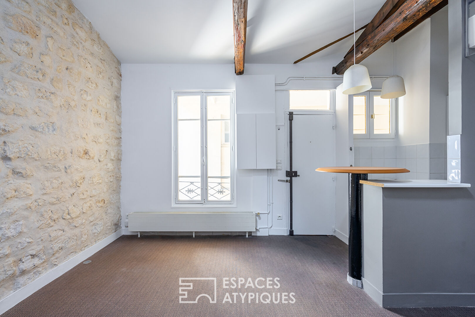 Attic studio near Charonne