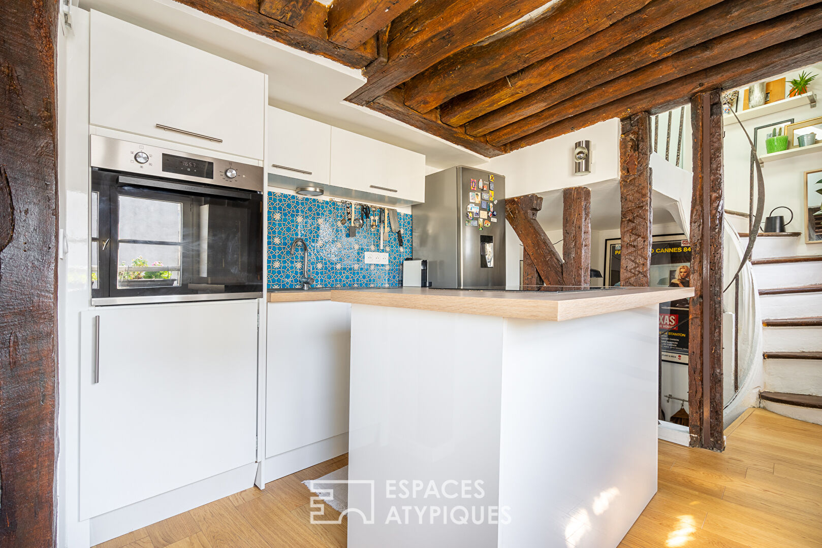 Character apartment Place des Vosges