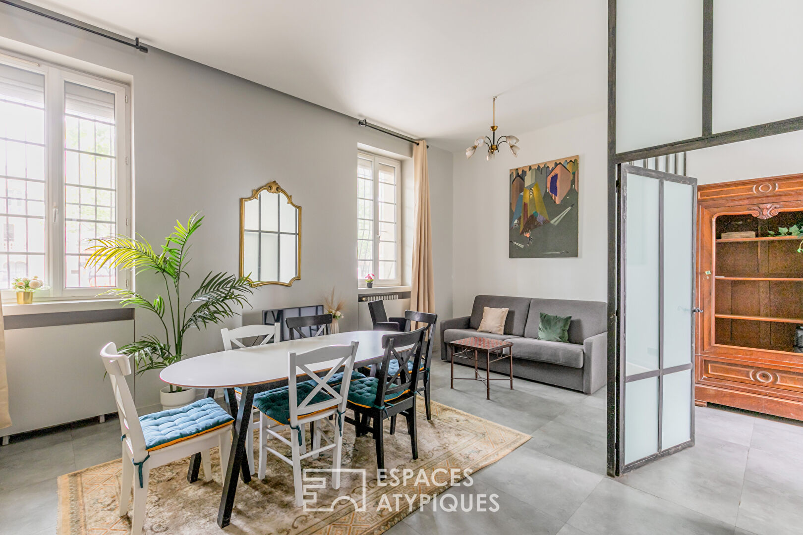 Apartment redesigned by architect with commerciality