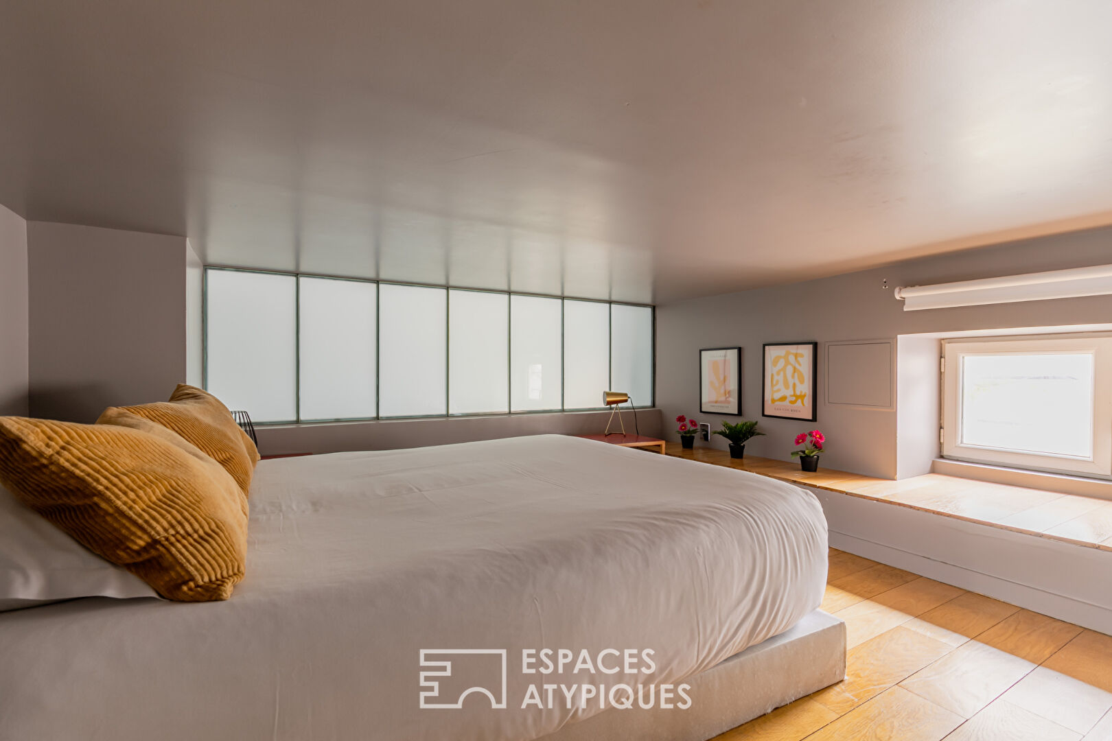 Apartment redesigned by architect with commerciality