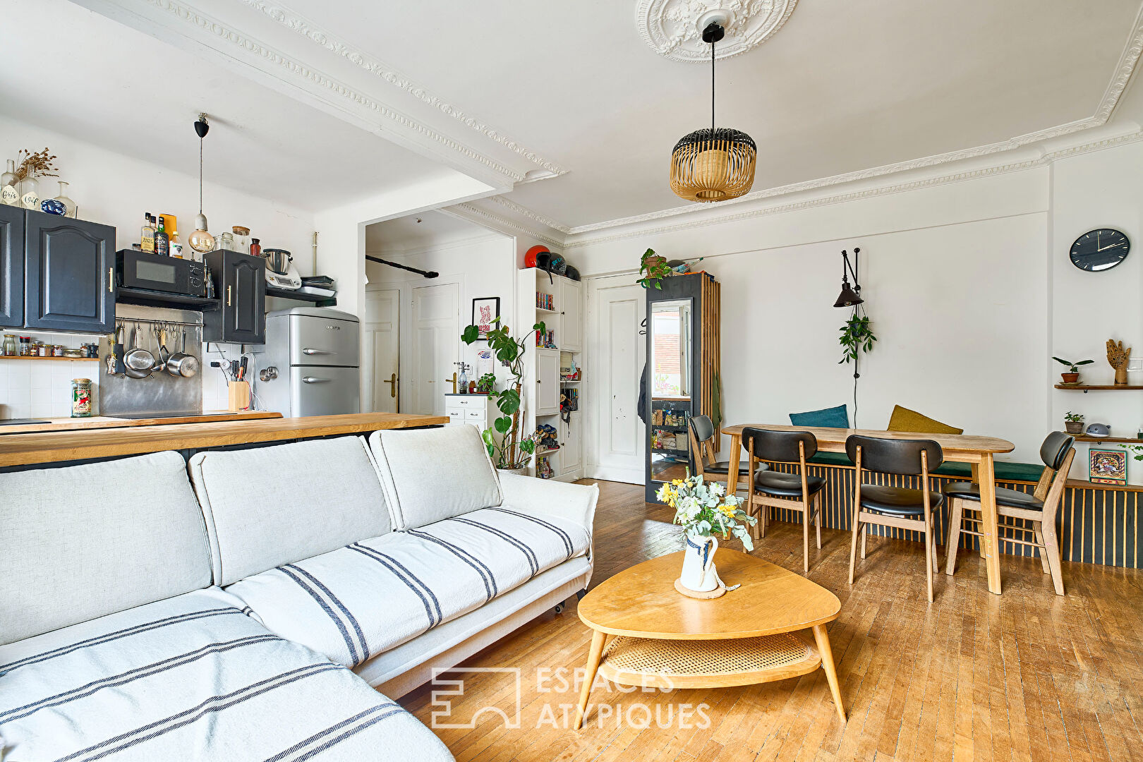 Sur la Butte Bergeyre – Appartement lumineux au charme authentique