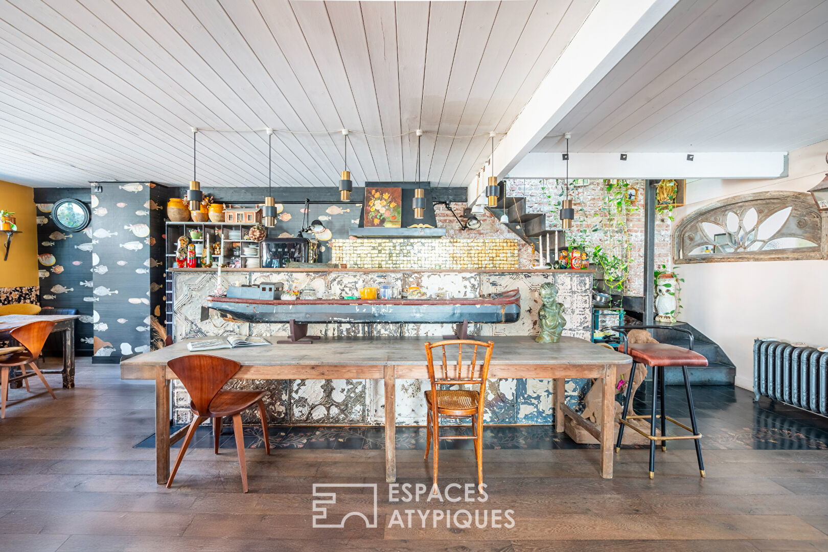 Duplex en dernier étage avec terrasse dans une ancienne usine