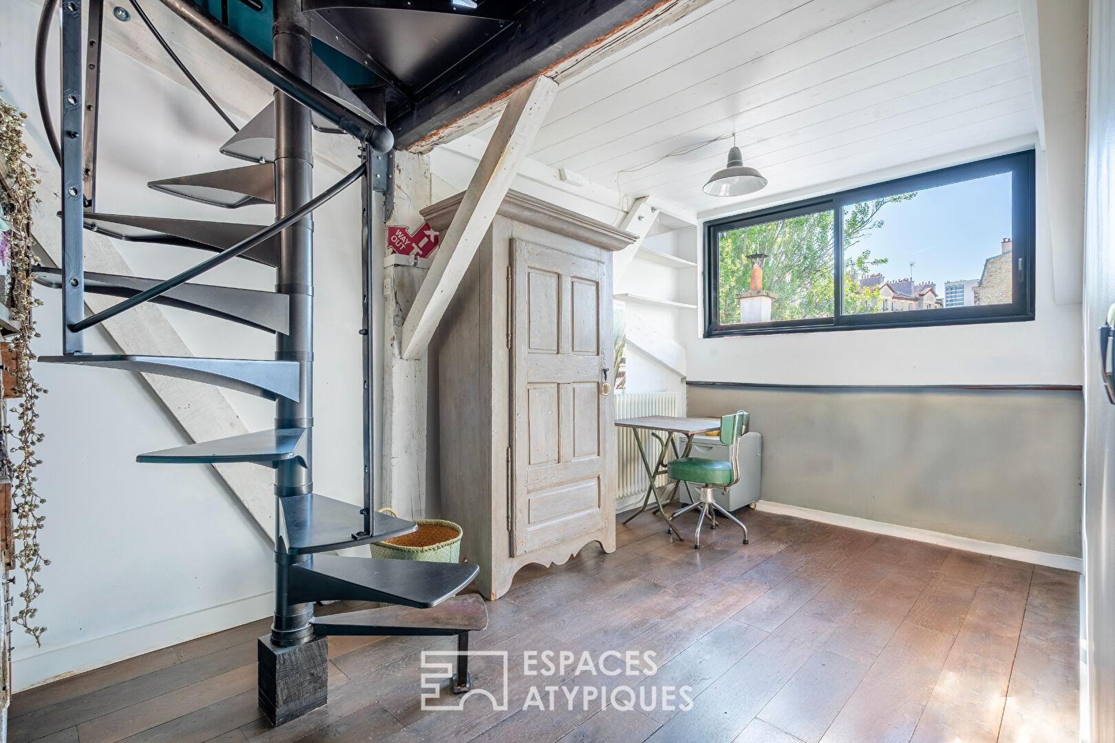 Duplex en dernier étage avec terrasse dans une ancienne usine