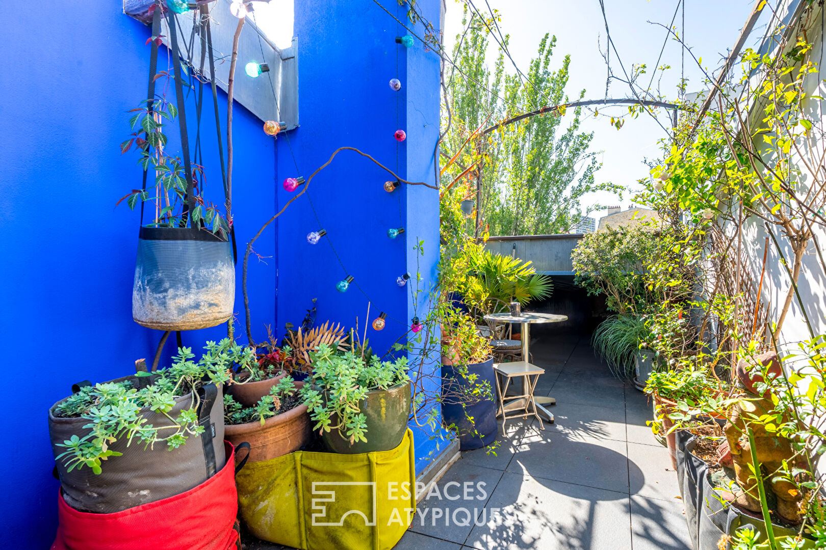 Duplex en dernier étage avec terrasse dans une ancienne usine