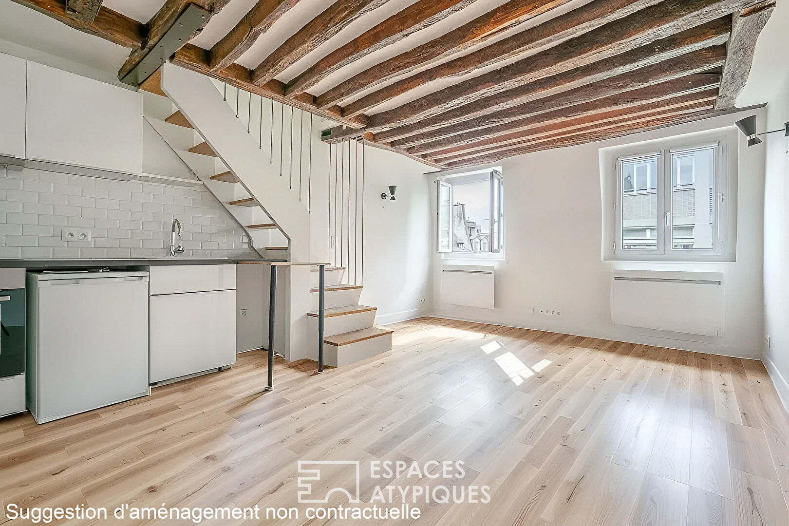 Duplex under the roofs in the Haut-Marais