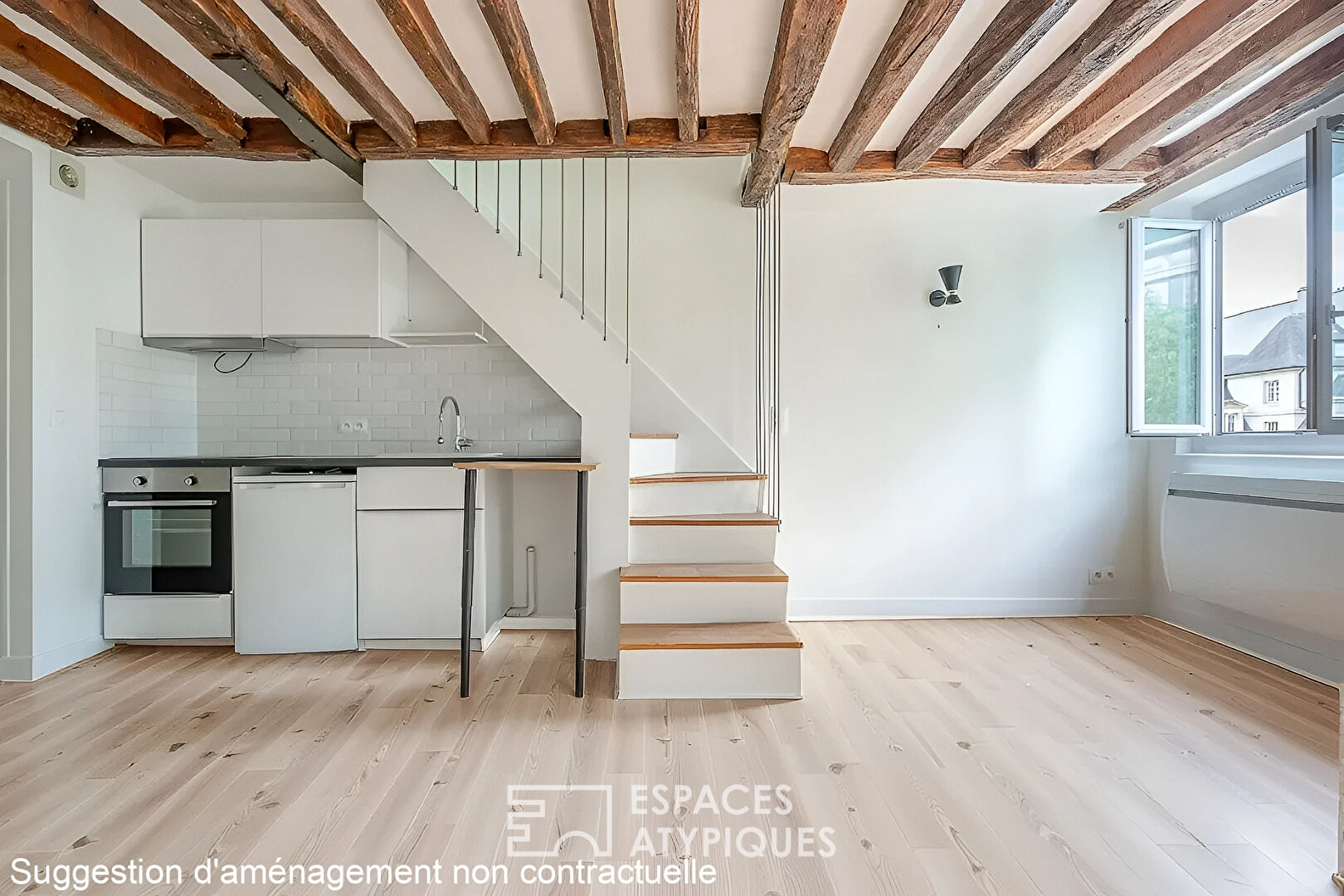 Duplex under the roofs in the Haut-Marais