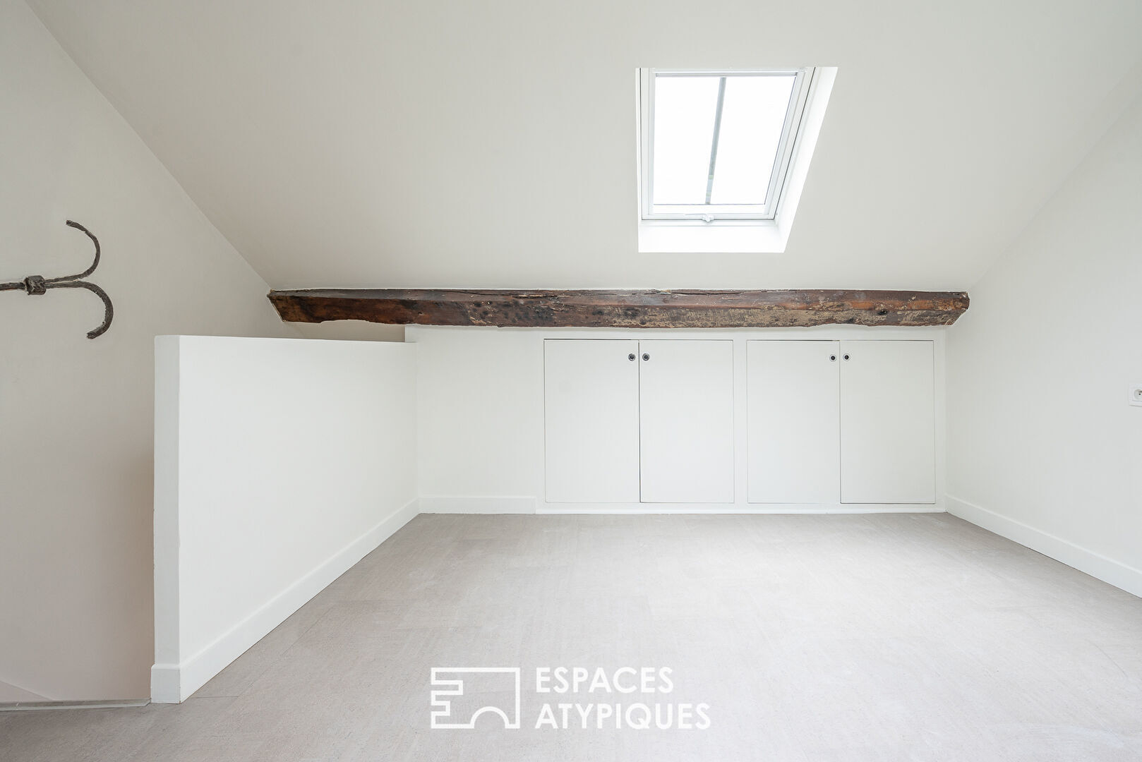 Duplex under the roofs in the Haut-Marais