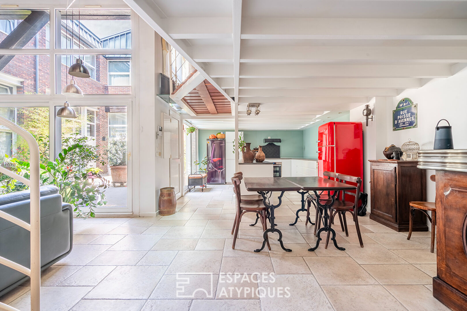 Triplex with shared terrace in a former coaching inn