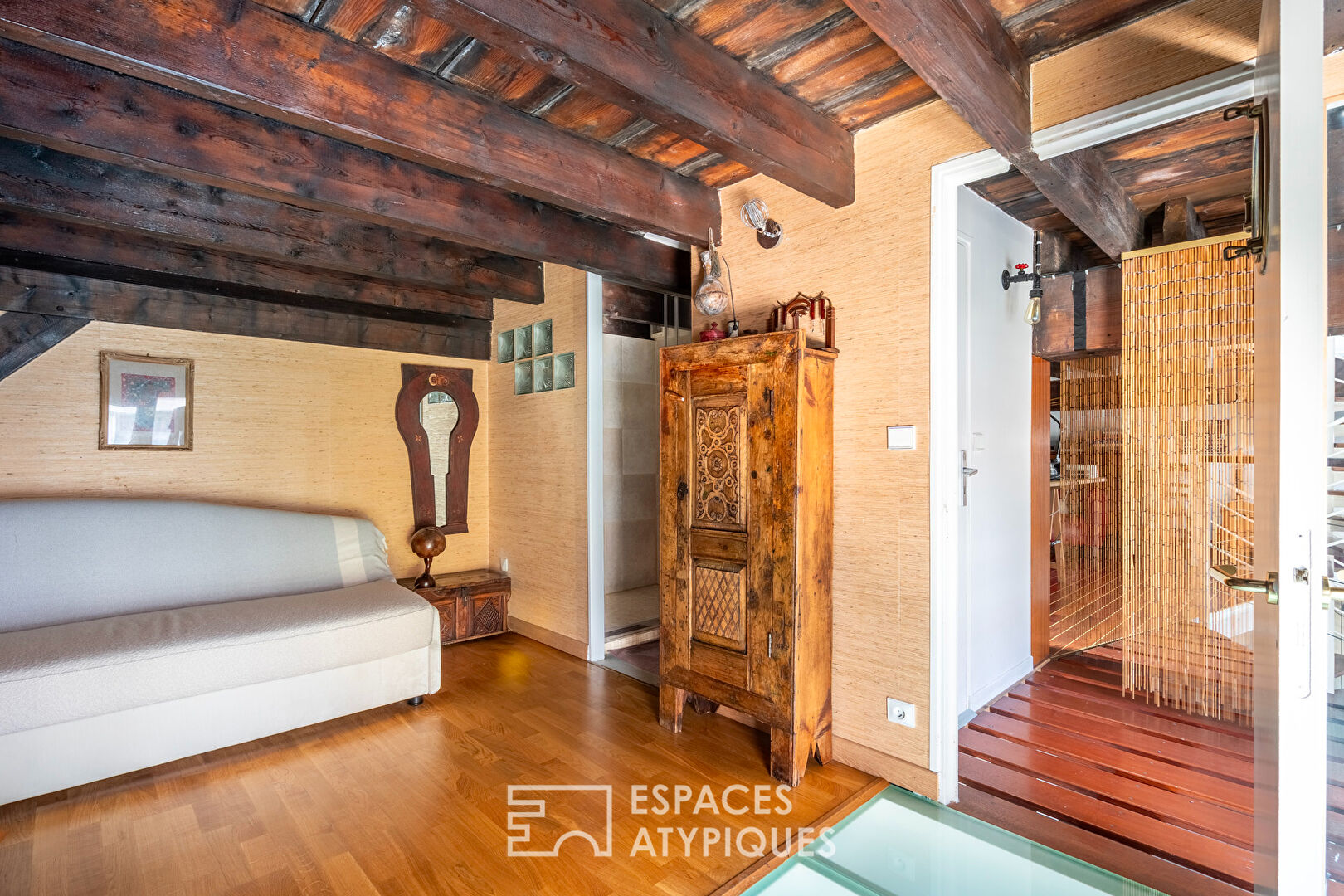 Triplex with shared terrace in a former coaching inn