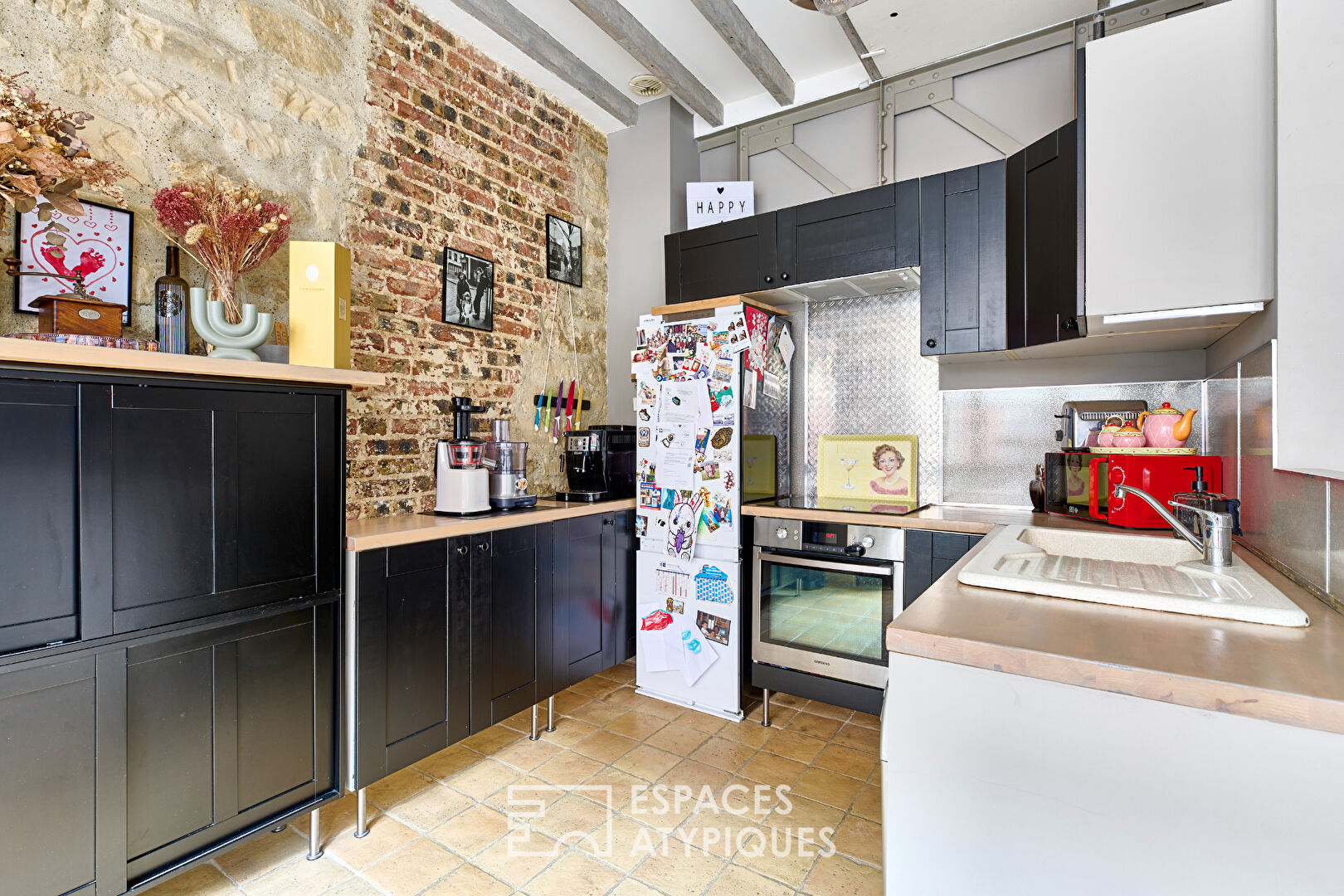 Like a house with a terrace in the heart of the 11th arrondissement