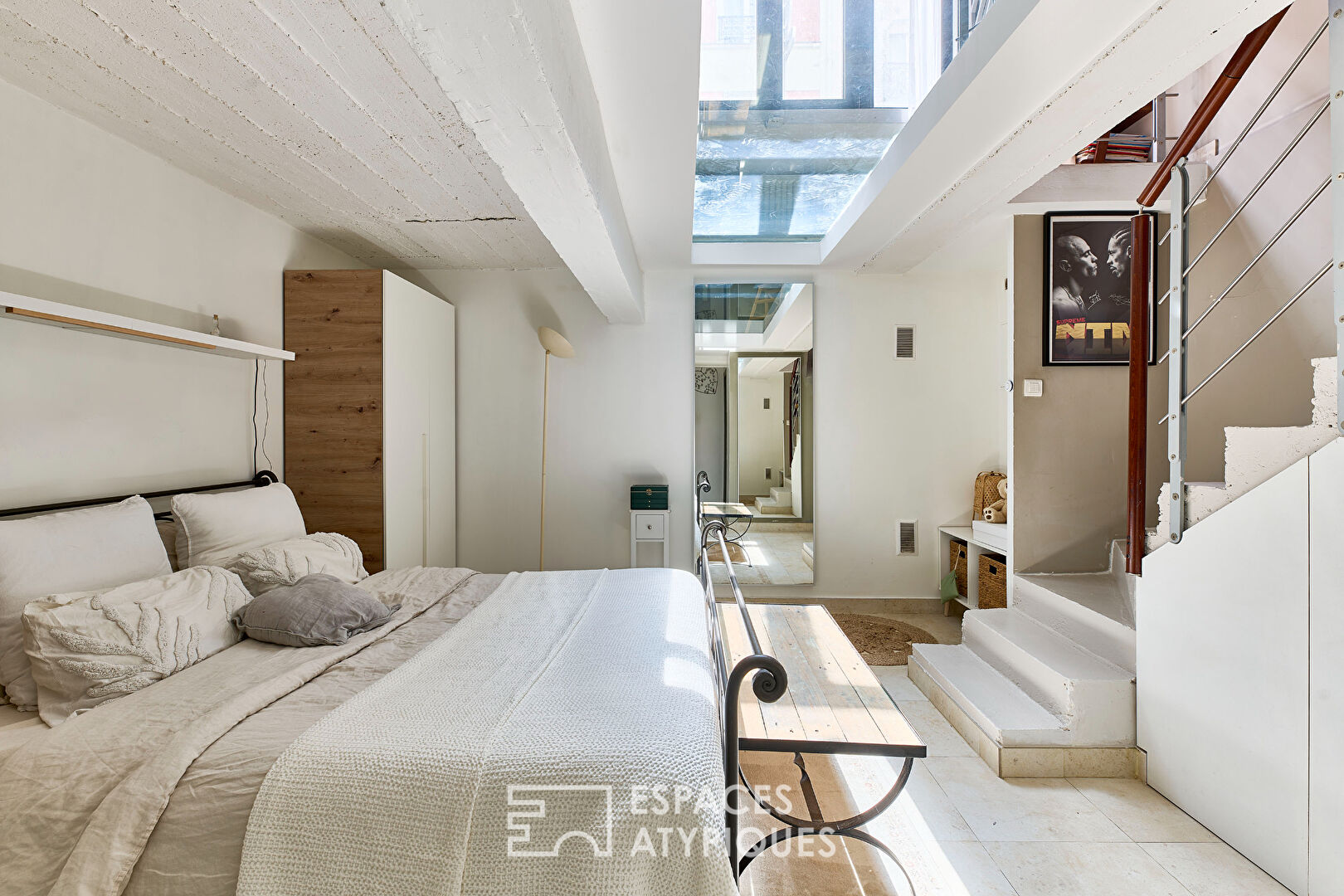 Like a house with a terrace in the heart of the 11th arrondissement