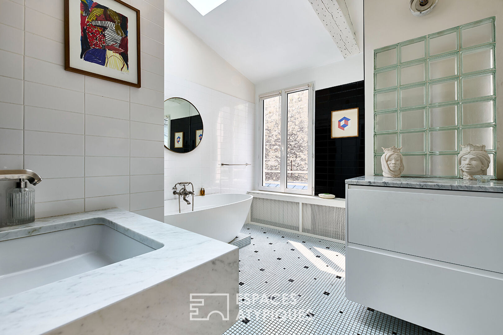 Loft d’exception caché sous les toits de Paris