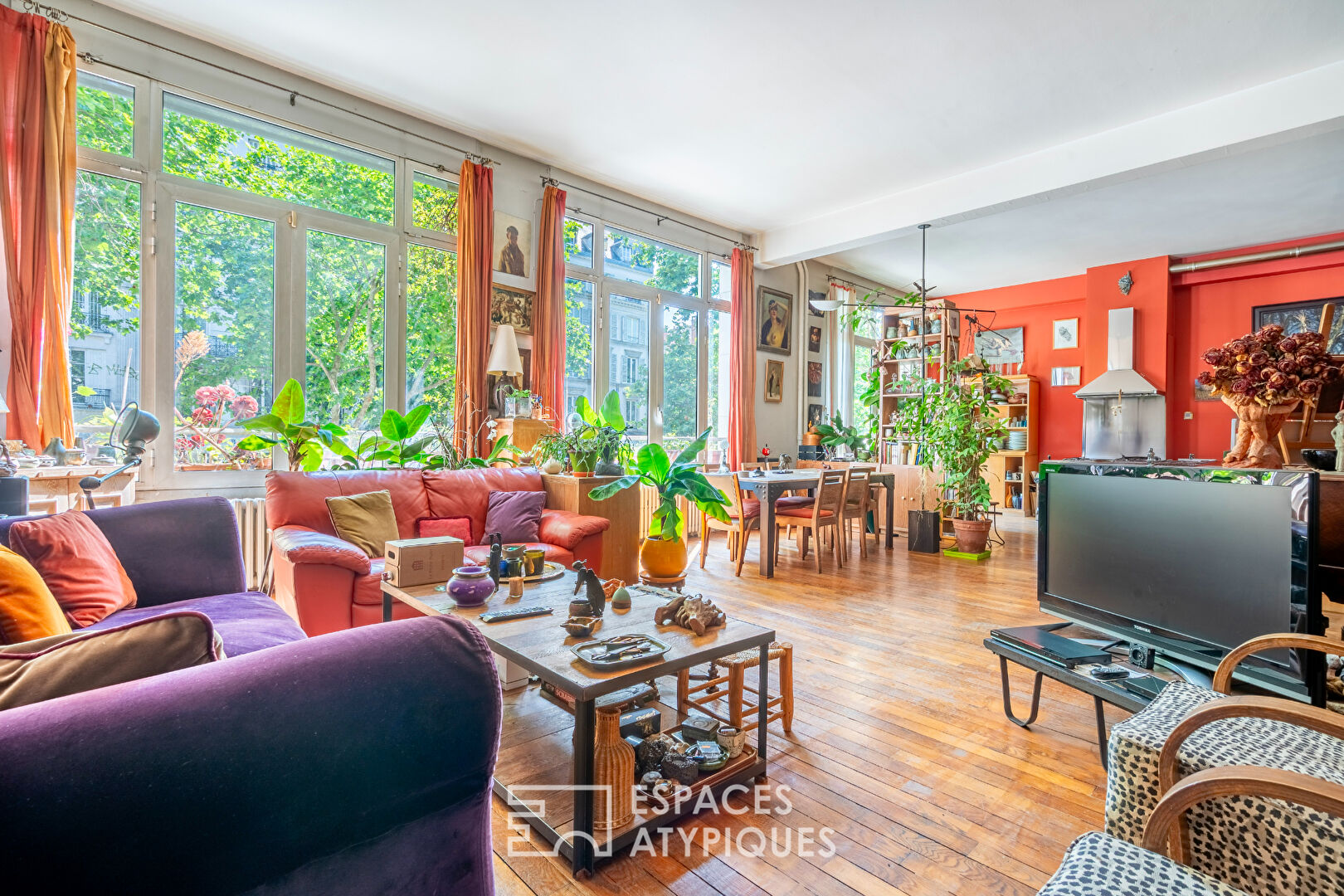 Loft with generous volumes