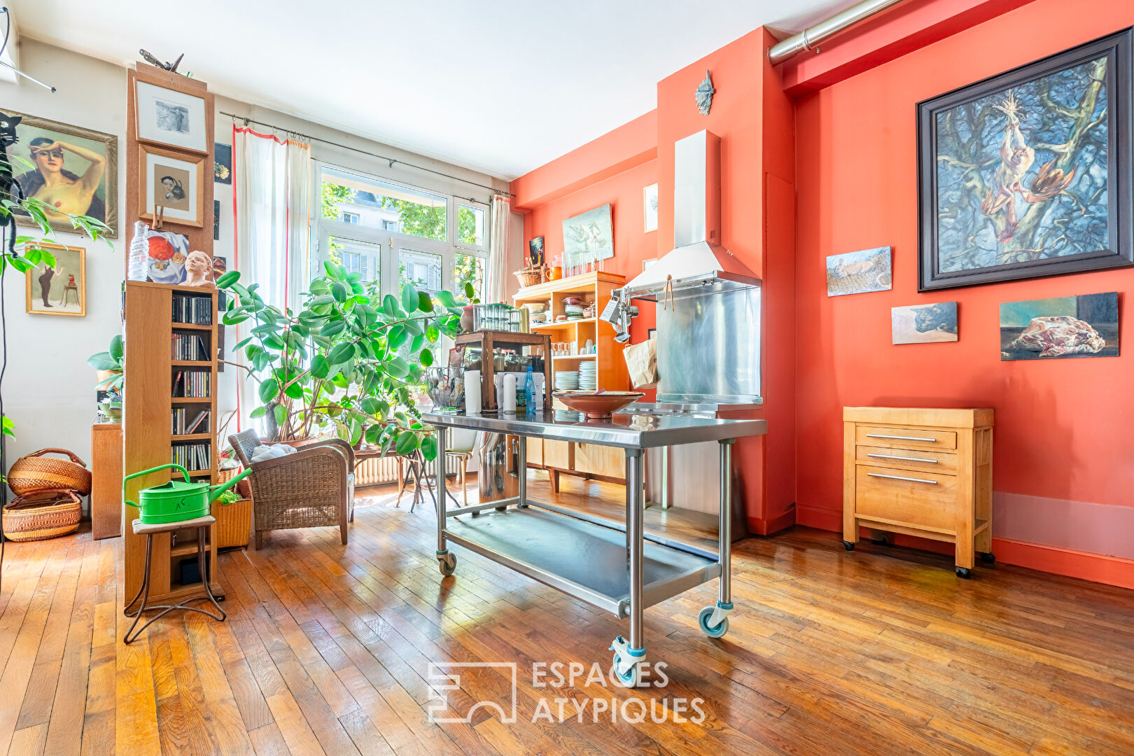 Loft with generous volumes