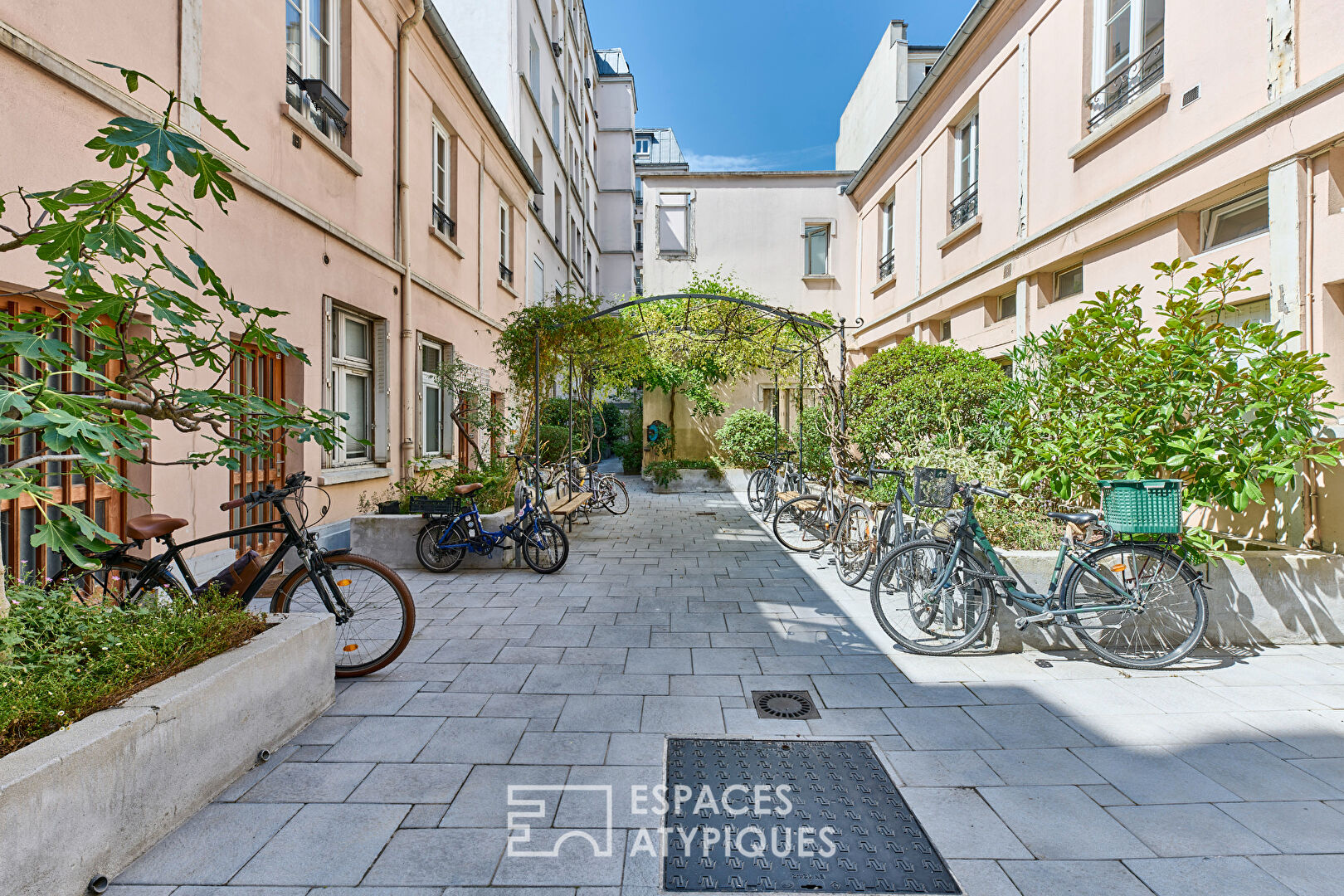 Duplex en dernier étage rue Saint-Maur