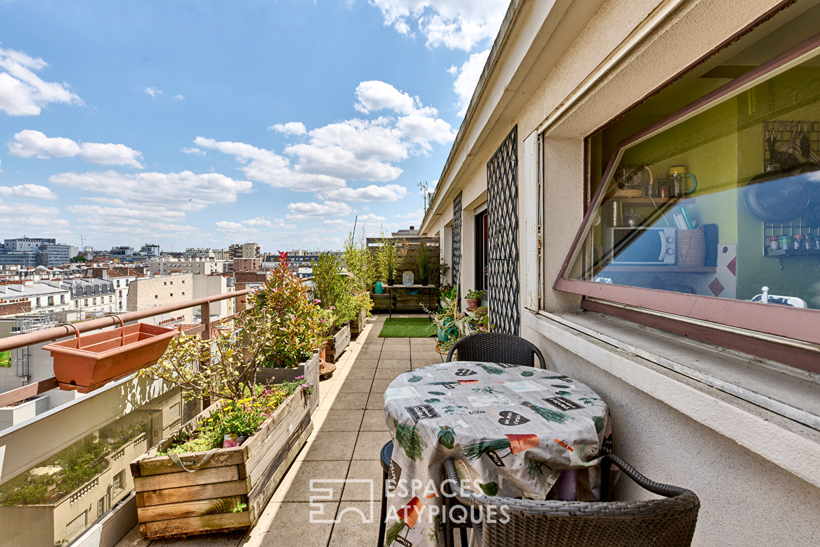 Appartement en dernier étage avec terrasses et vues dégagées