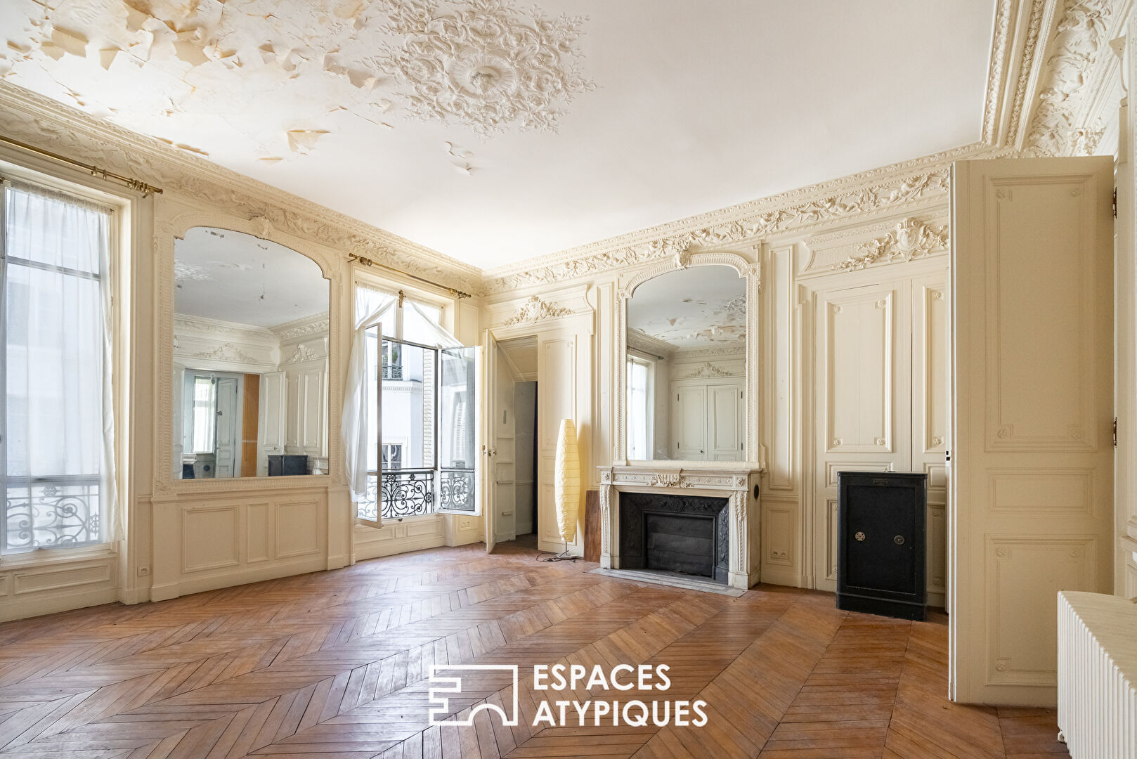Appartement à réinventer dans un ancien hôtel particulier