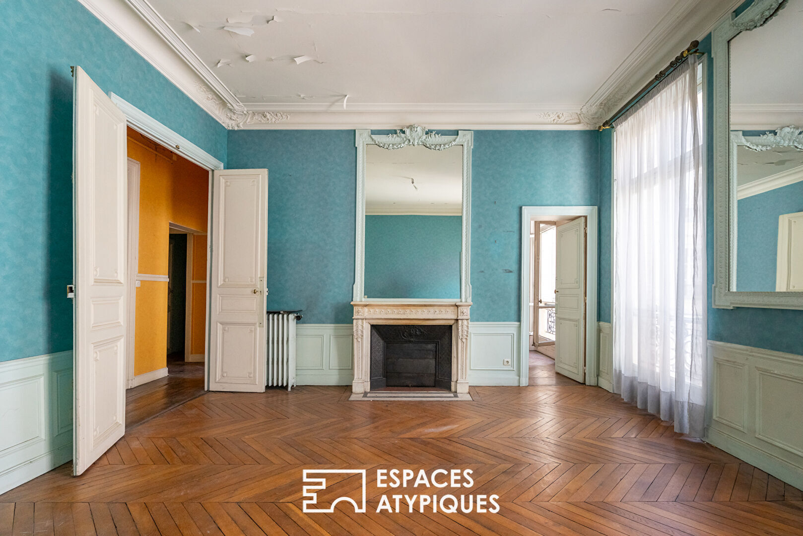 Appartement à réinventer dans un ancien hôtel particulier