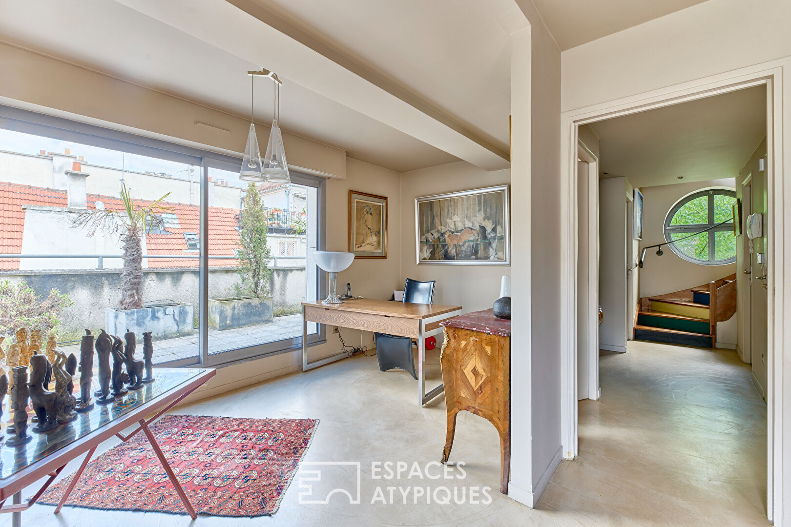 Duplex with elevator and roof terrace in the heart of the historic Marais