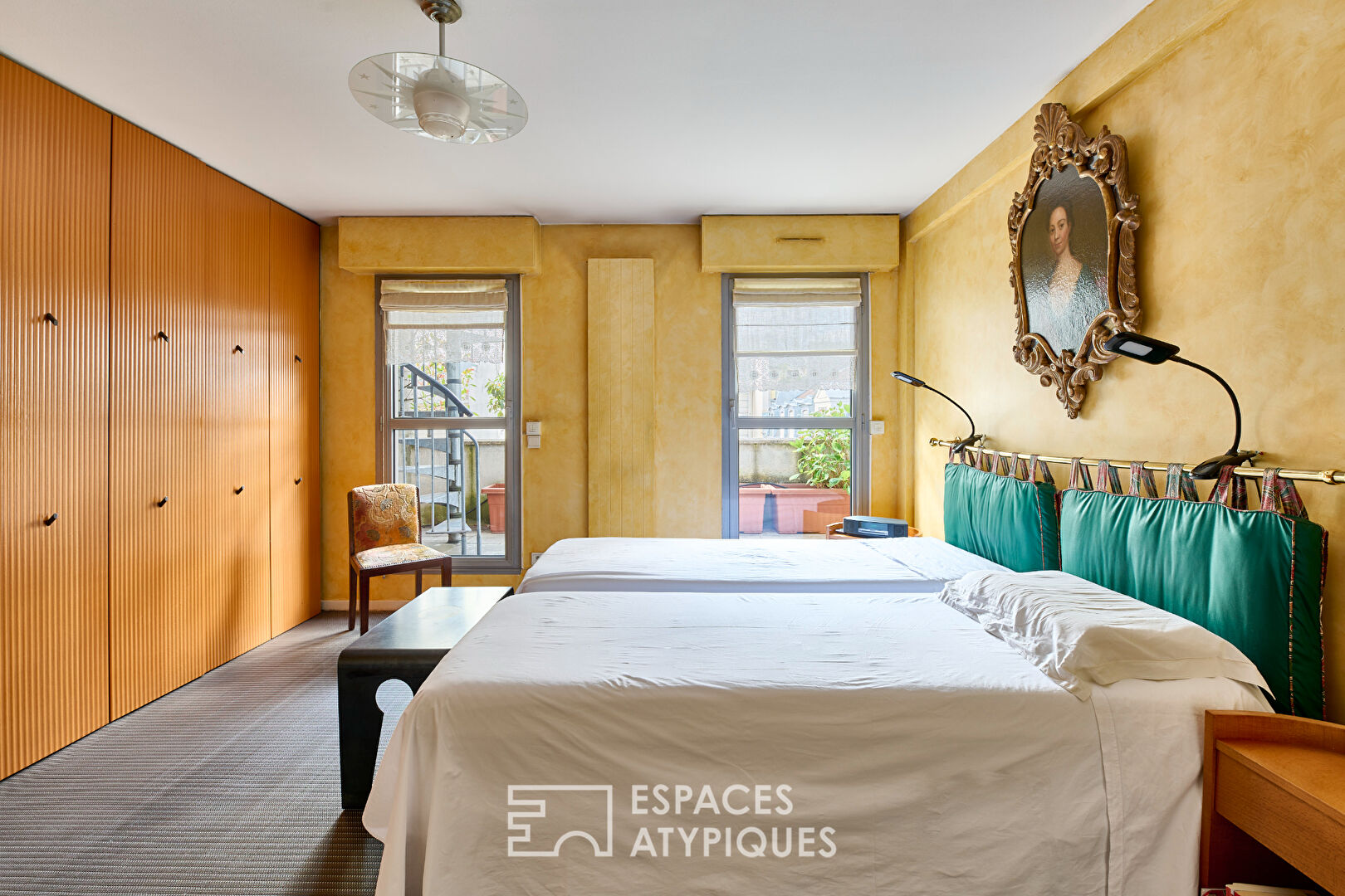 Duplex with elevator and roof terrace in the heart of the historic Marais