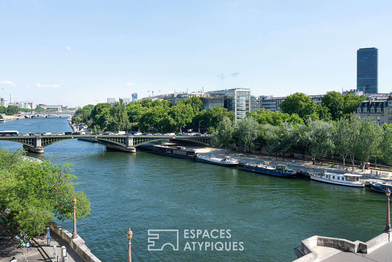 Vue Seine et âme d’artiste sur l’île Saint-Louis