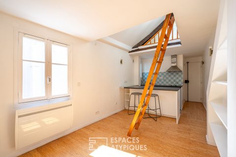 Studio avec combles aménagées dans le quartier des Enfants Rouges
