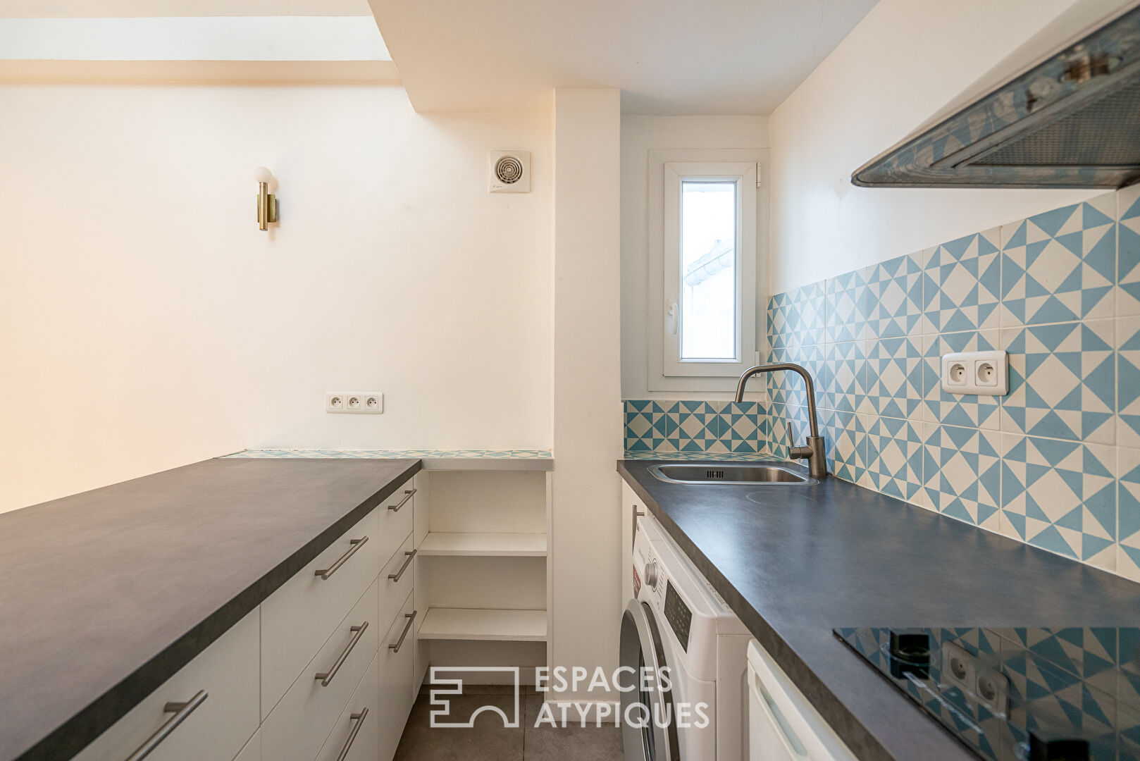 Studio avec combles aménagées dans le quartier des Enfants Rouges