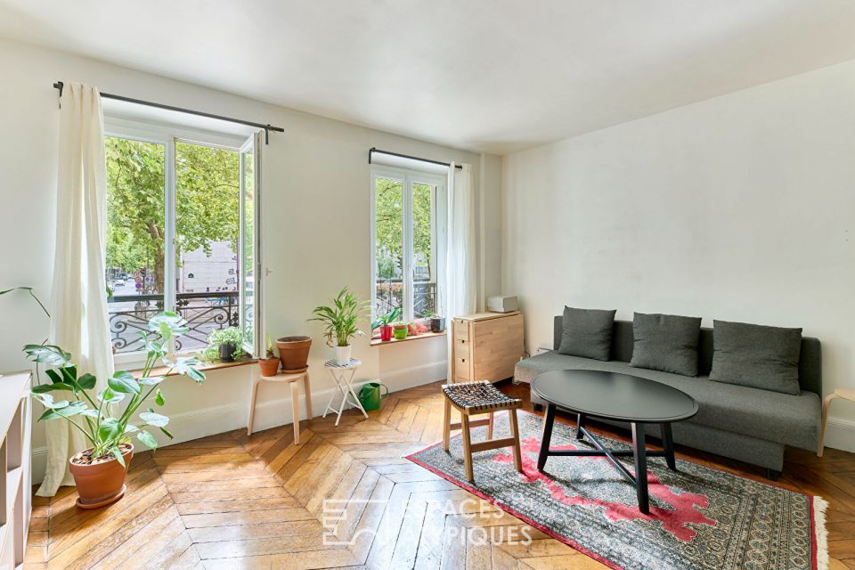 Duplex lumineux et traversant Proche Bercy