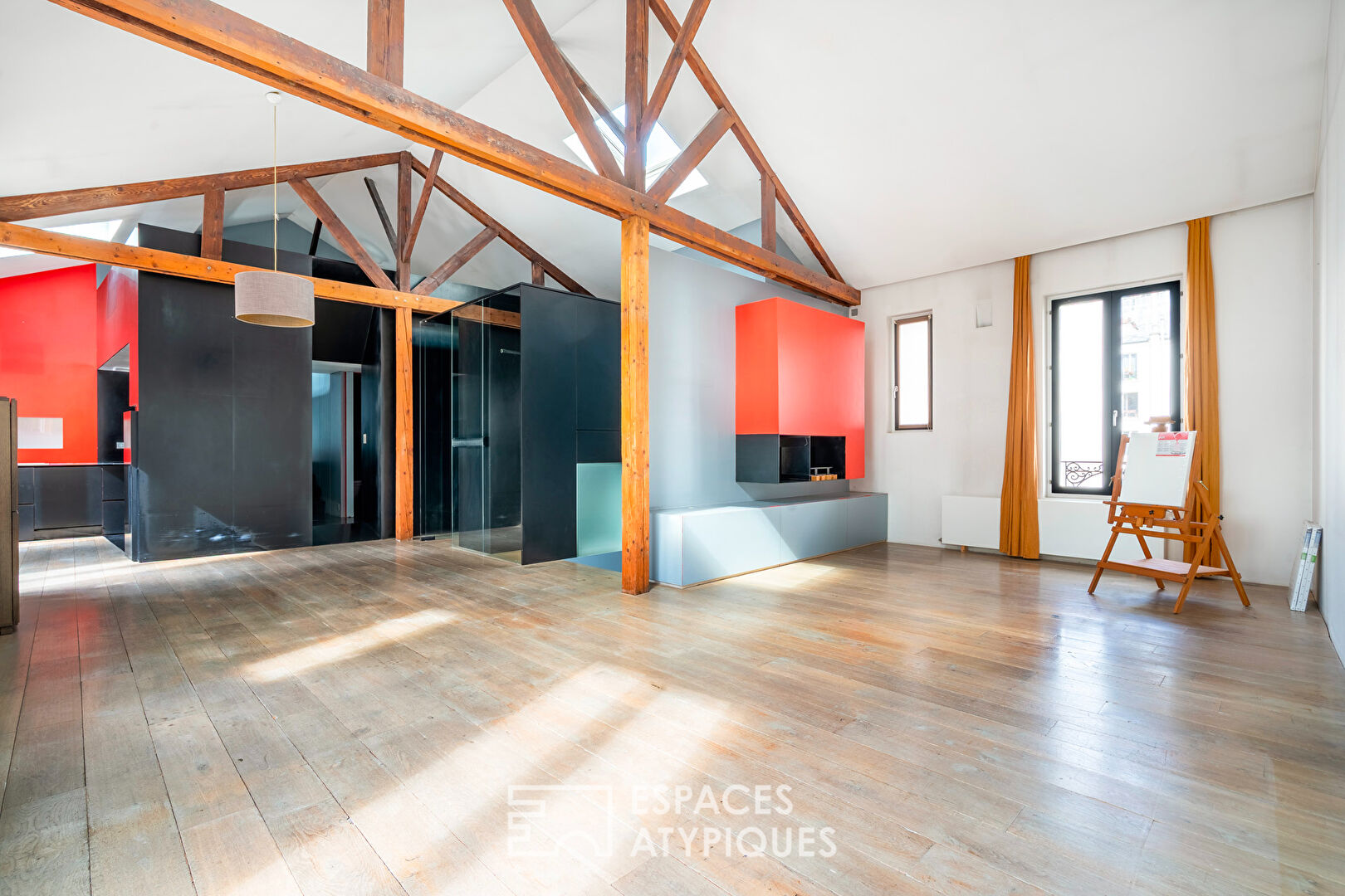 Loft on the top floor with elevator