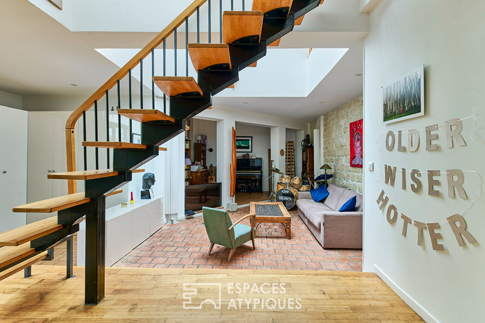 Triplex with exterior in the heart of a green haven of peace