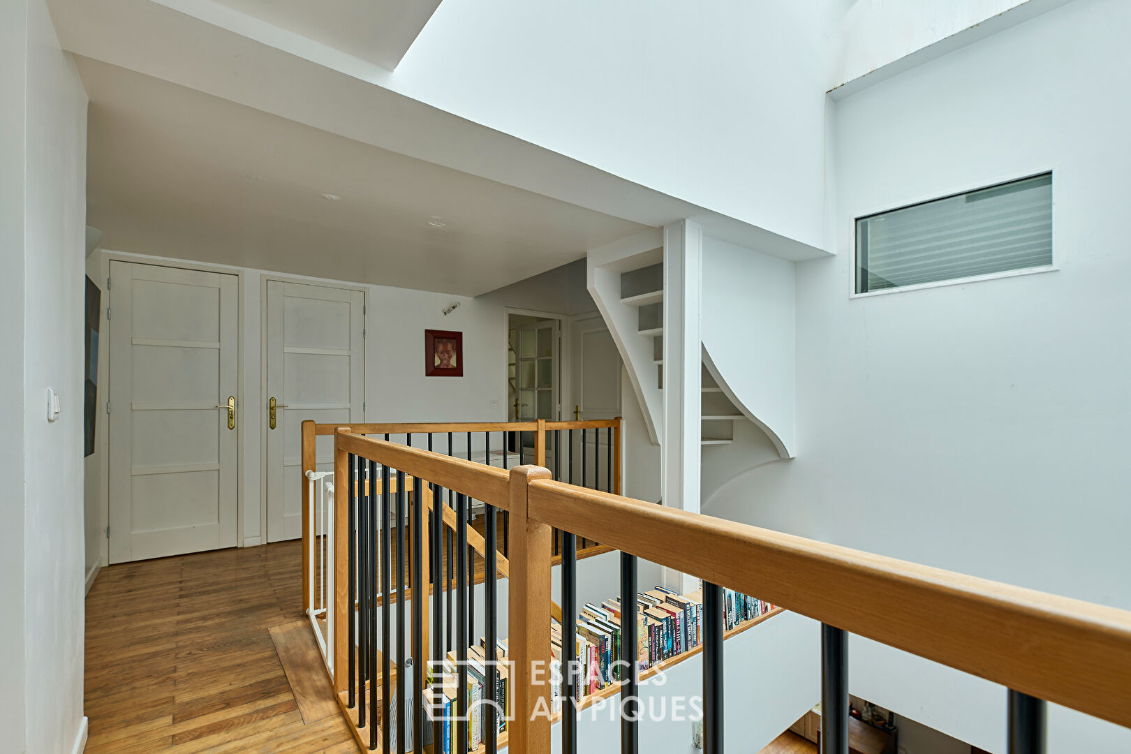 Triplex with exterior in the heart of a green haven of peace
