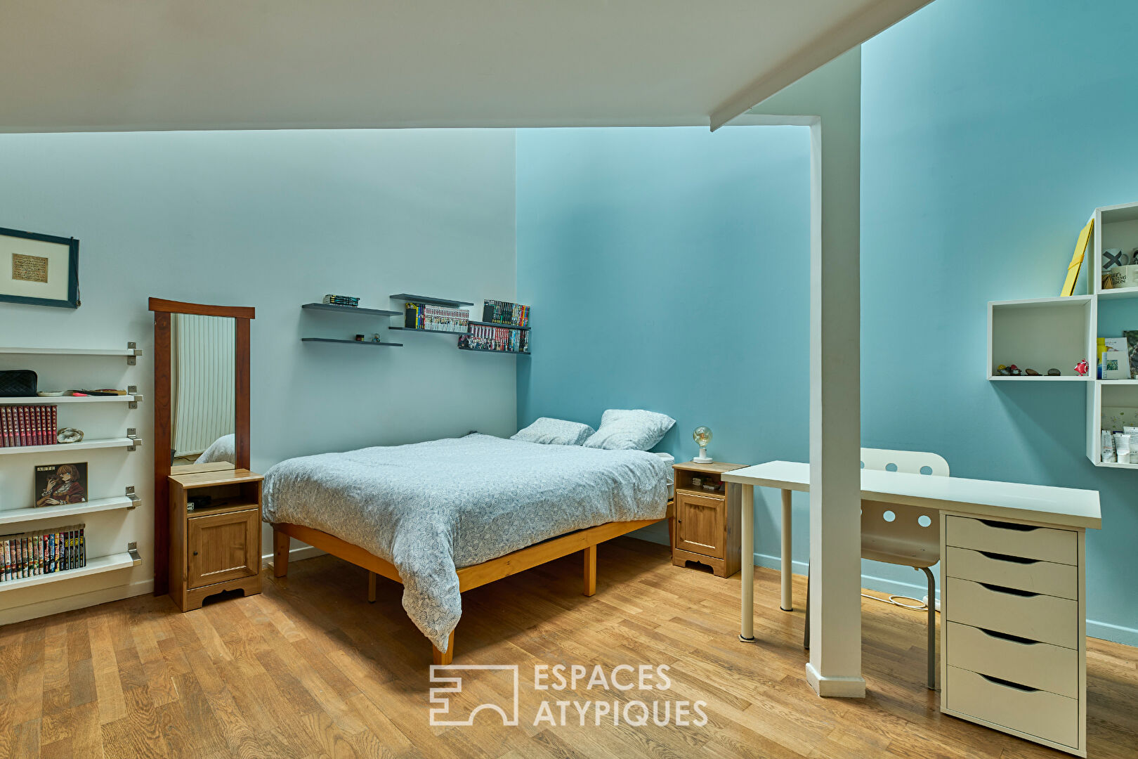 Triplex with exterior in the heart of a green haven of peace