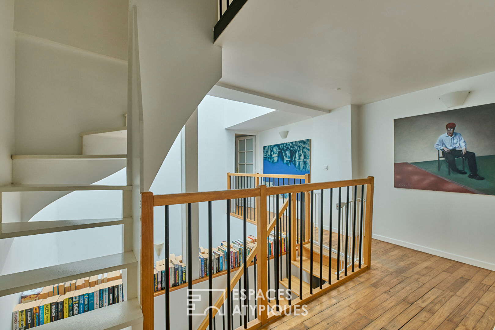 Triplex with exterior in the heart of a green haven of peace