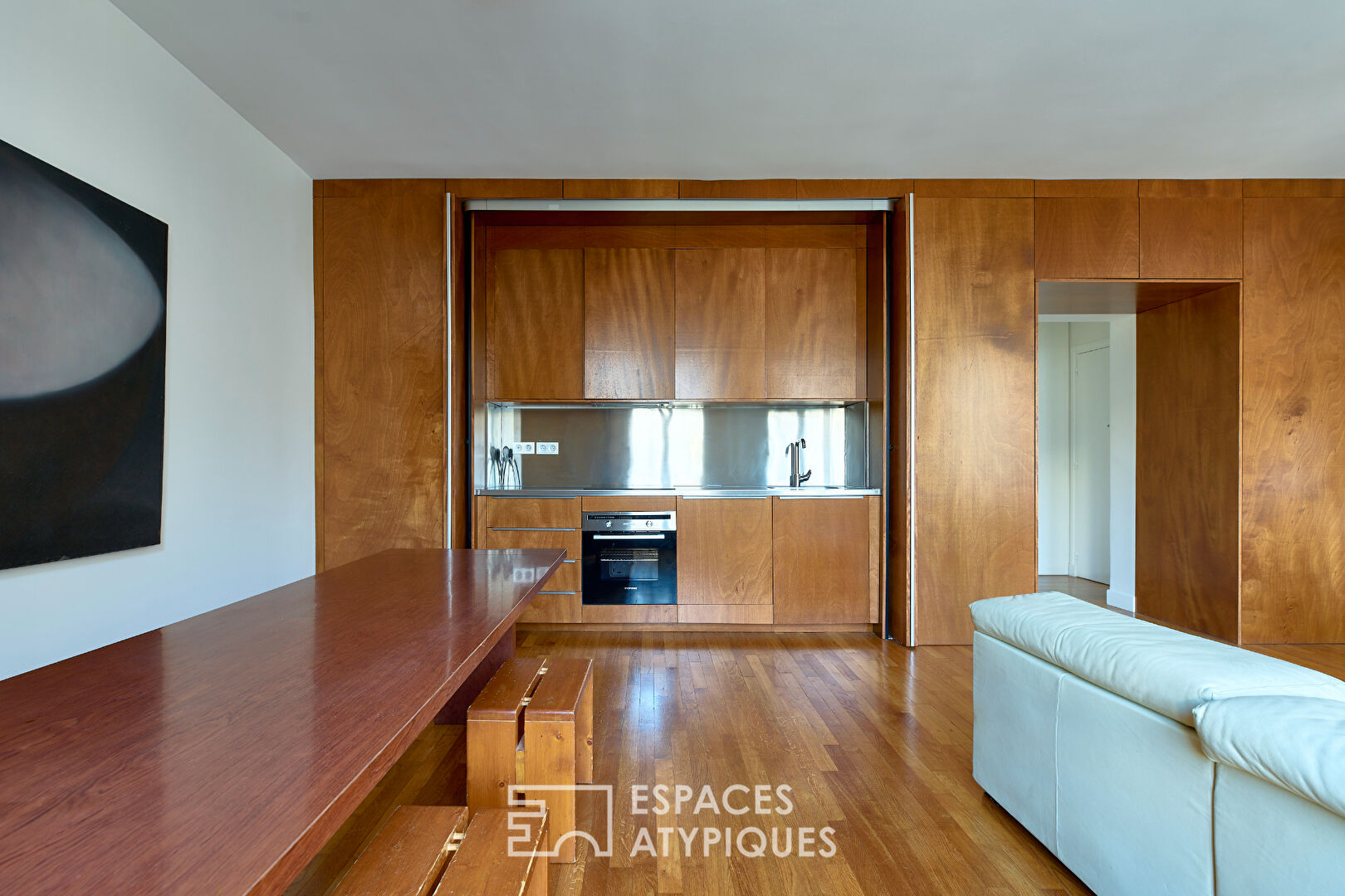 Appartement rénové et vue dégagée sur l&rsquo;église des Blancs Manteaux