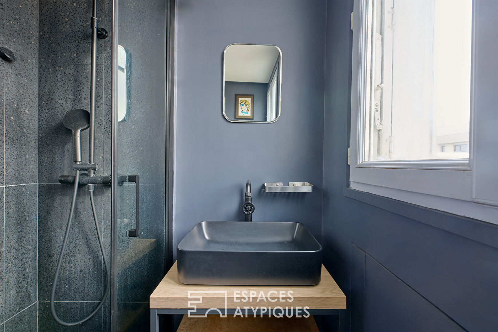 Dernier étage avec balcons et vue dégagée