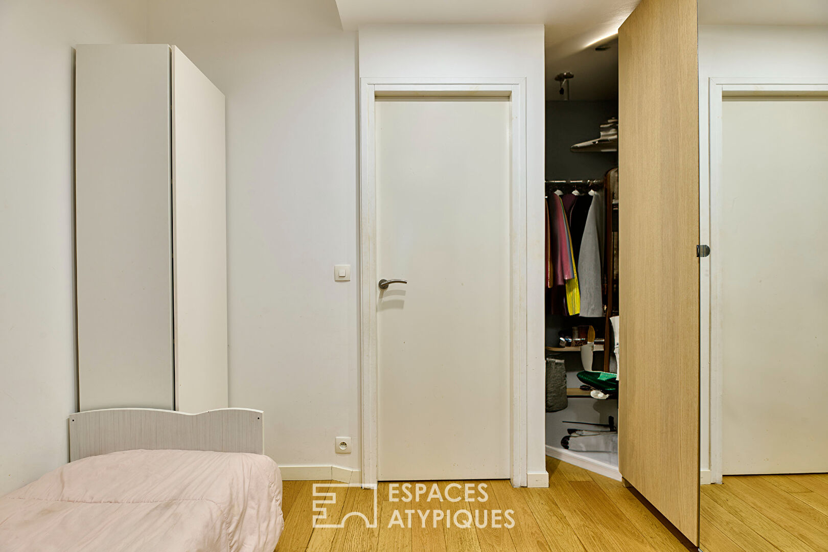 Ancienne imprimerie transformée en loft sur jardin