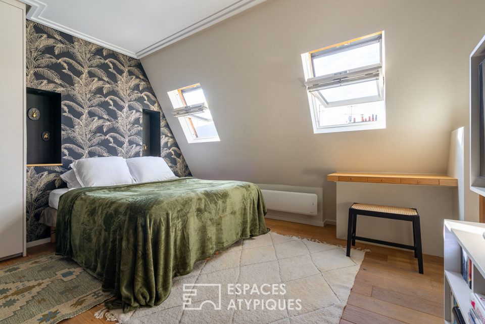 Studio rénové au dernier étage d'un immeuble avec ascenseur au coeur du Marais