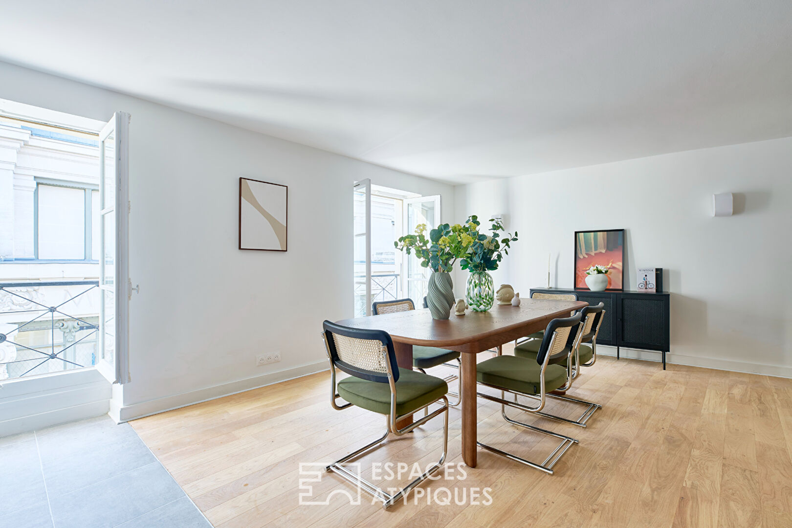 Appartement à l’esprit maison avec vue sur l’Hôtel de Ville et Notre Dame