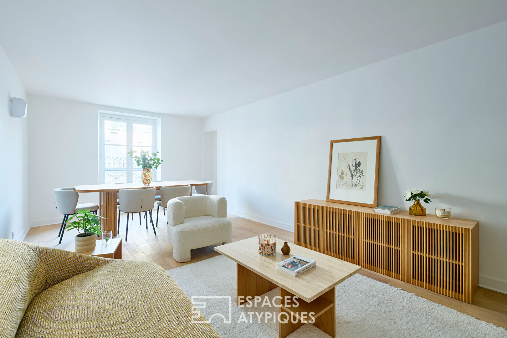 Appartement rénové proche de l’Hôtel de ville