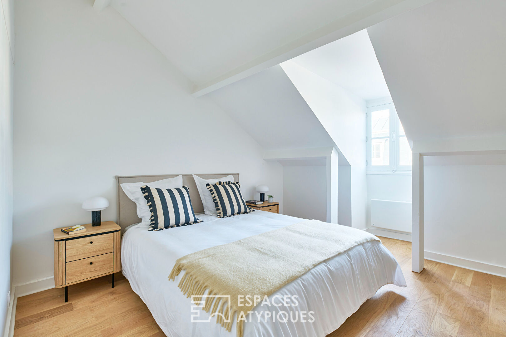 Appartement rénové proche de l’Hôtel de ville