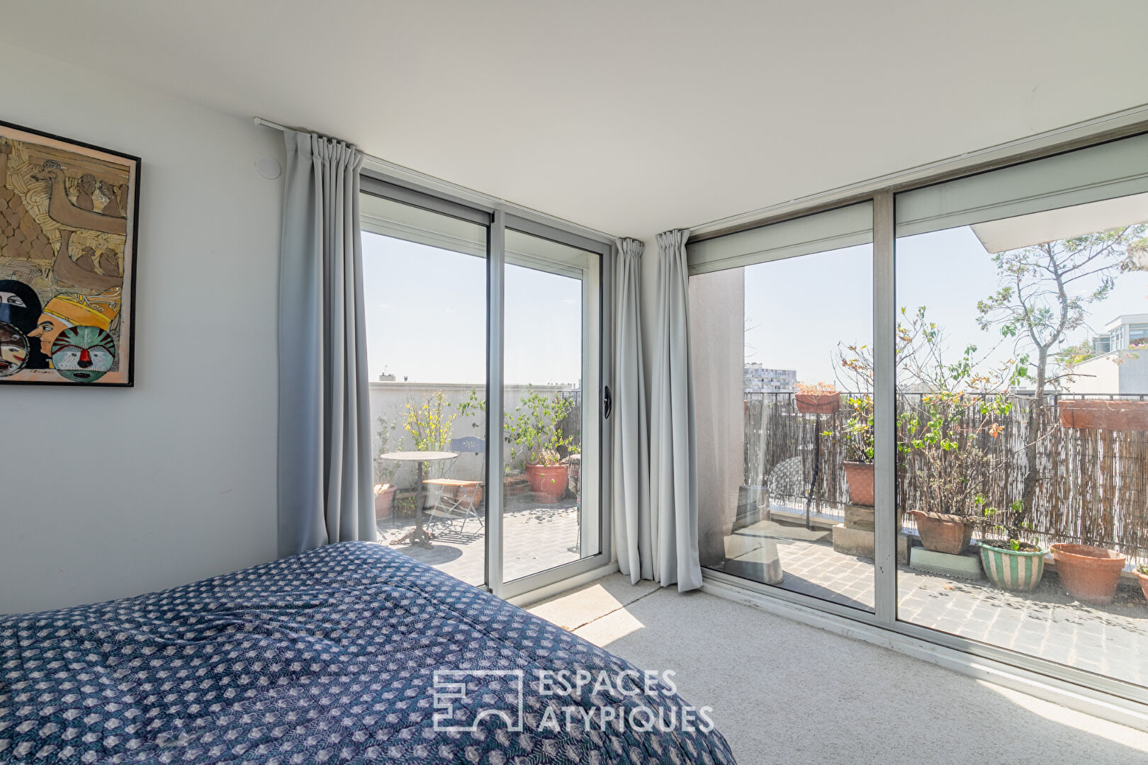 Appartement d&rsquo;artiste avec terrasse et vues