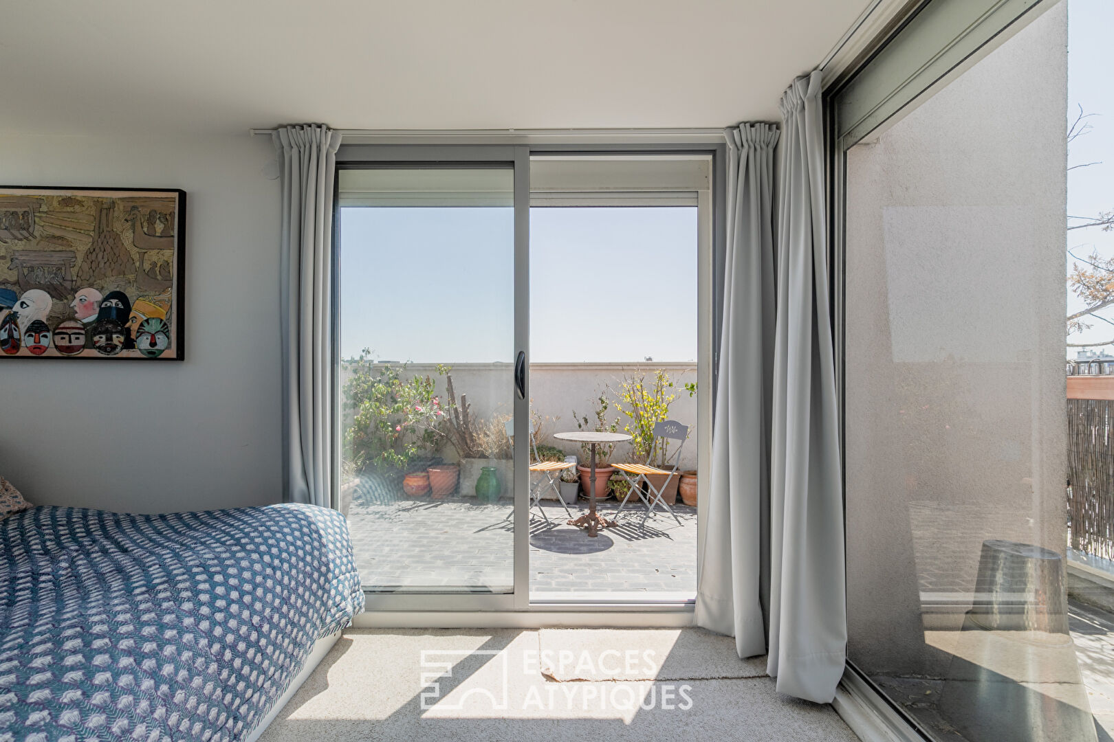 Appartement d&rsquo;artiste avec terrasse et vues