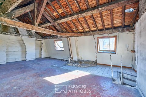 Un appartement d&rsquo;artiste à réinventer, à deux pas de la Place des Vosges et du village Saint-Paul