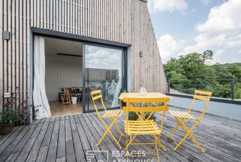 Architecte house with terraces and patio