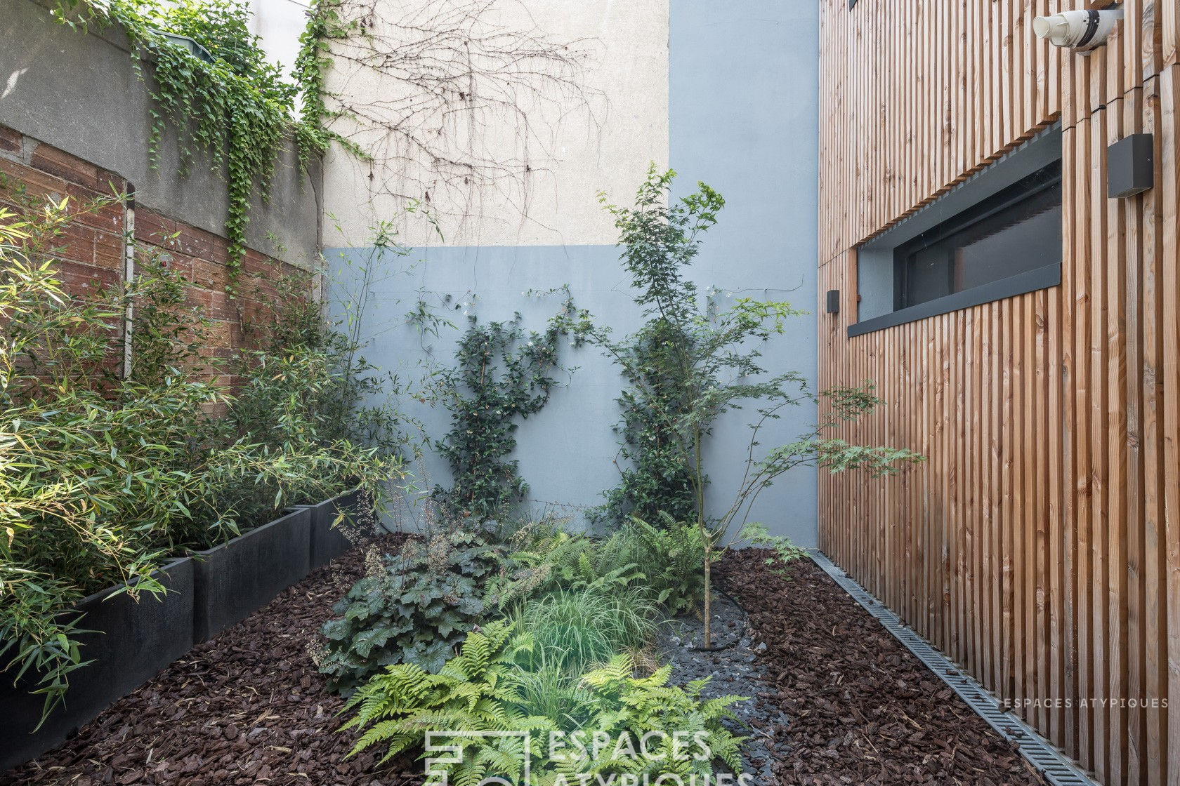 Maison d’architecte avec terrasses et patio