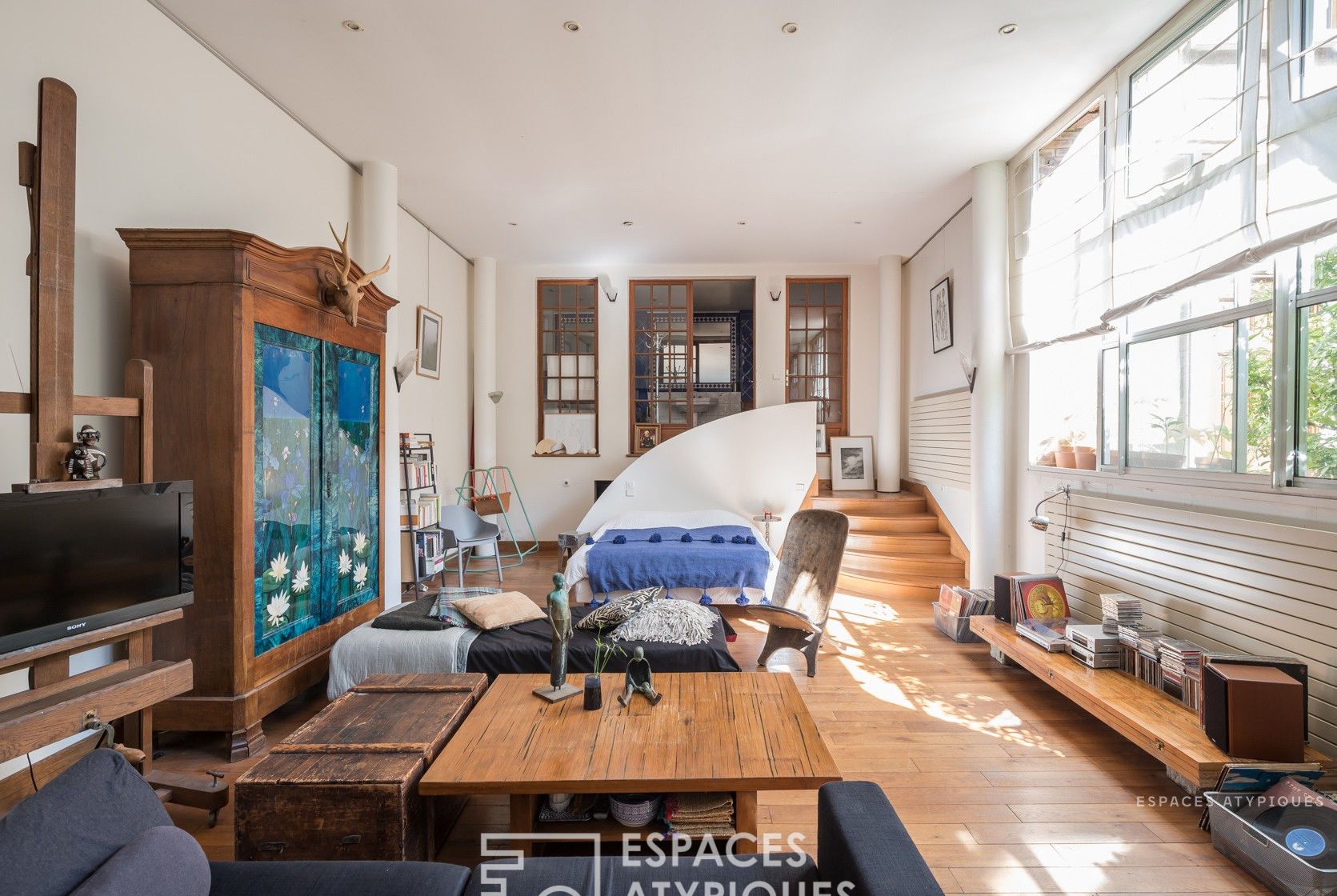 Loft on paved courtyard