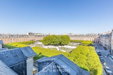 Appartement de caractère au sein de l&rsquo;Hôtel de Chaulnes sur la Place des Vosges