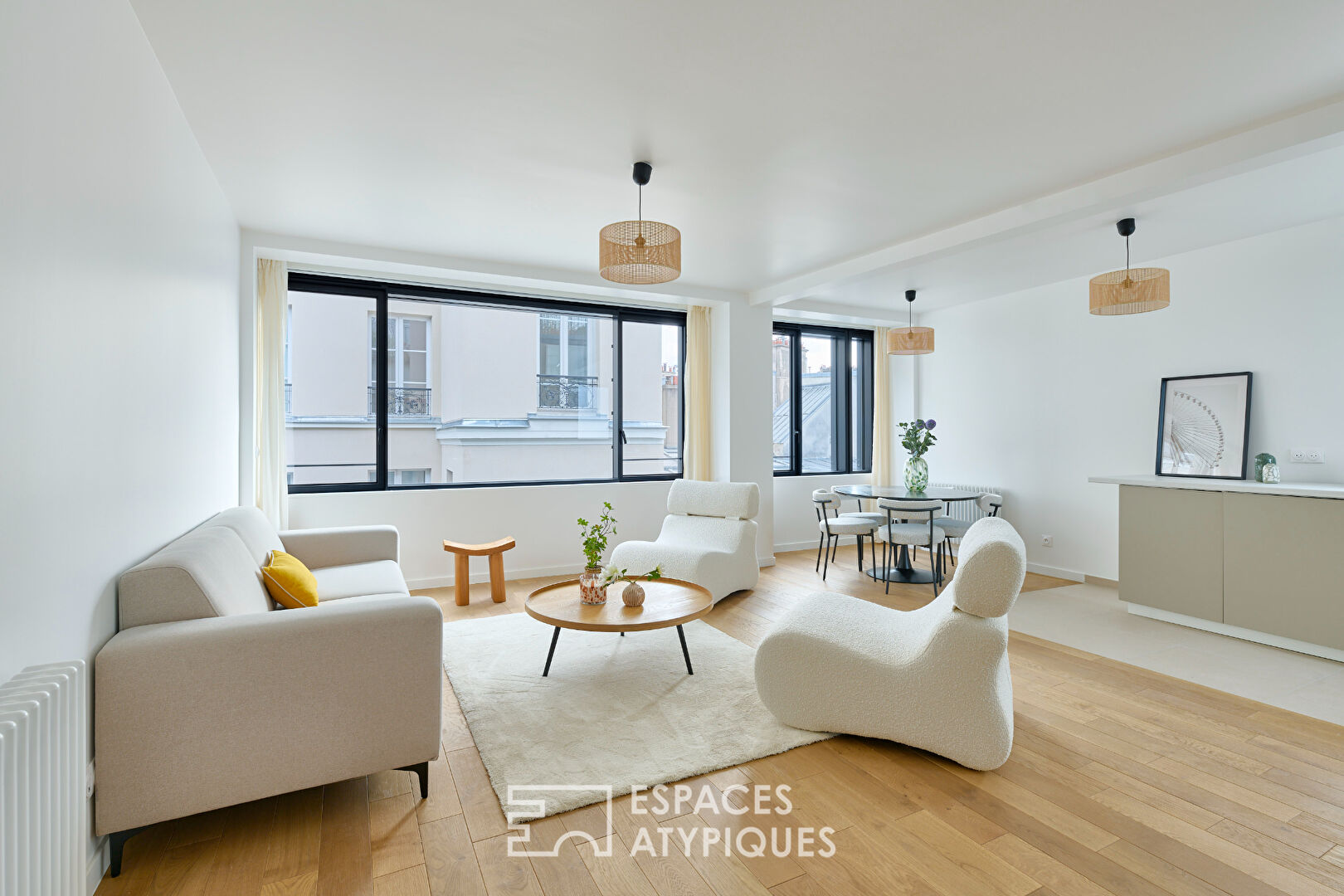 Appartement à l&rsquo;esprit atelier proche de la Place des Vosges